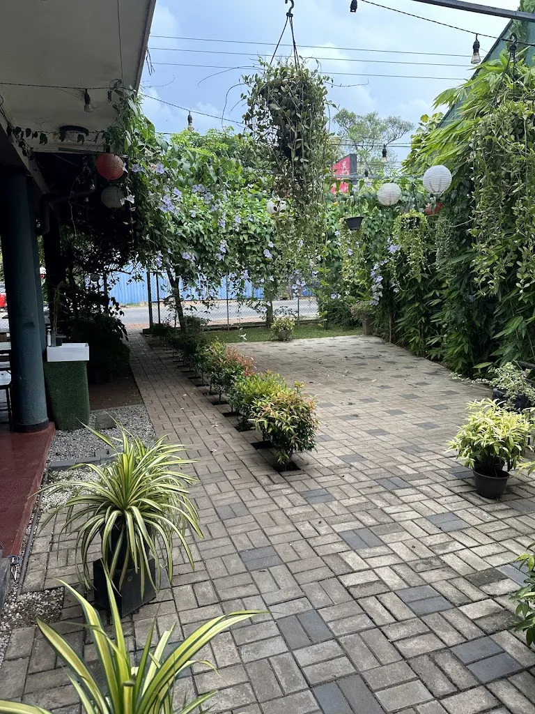 T W H_Sapid Ray Restaurant_Rágama_review