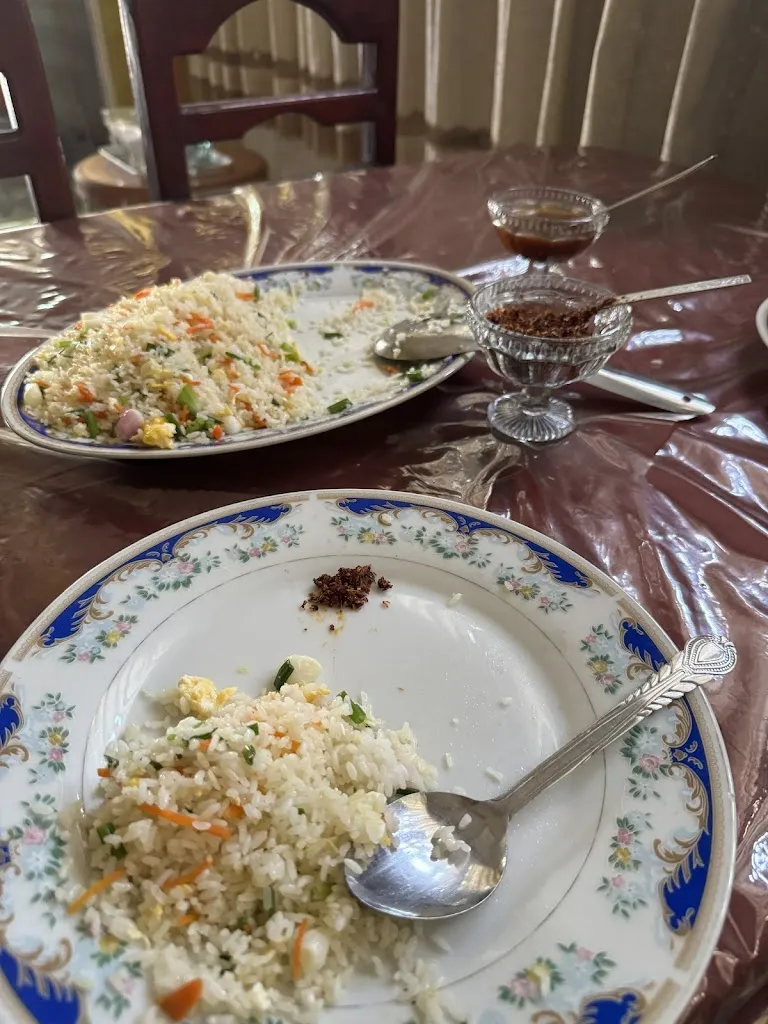 Mane Akobyan_Queen's Family Restaurant Food Center._Rágama_review