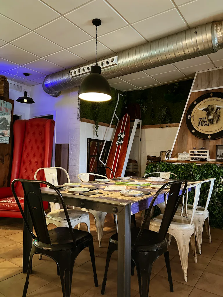 Camaleón Negro Casual&Grill Experience_Rinconada de la Sierra La_slider_image_1