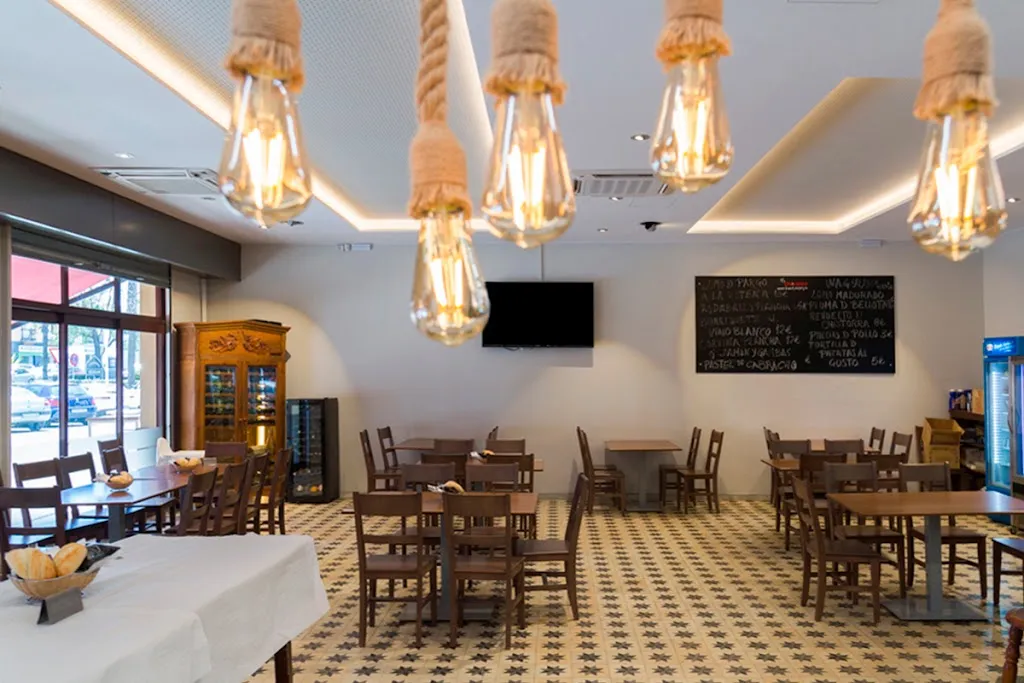 El Malecón Restaurante restaurant in Rinconada de la Sierra La