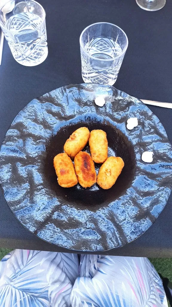 Emi Rodríguez_La Botica_Rinconada de la Sierra La_review