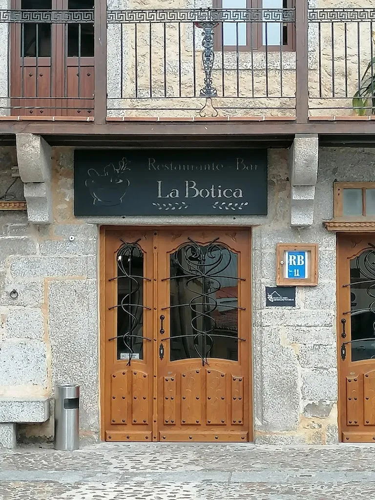 La Botica_Rinconada de la Sierra La_slider_image_1