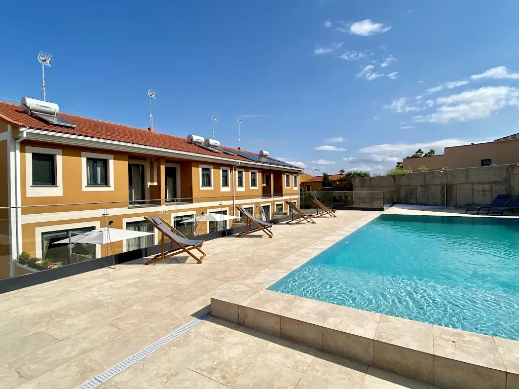 Casas La Fuente de Saelices - Apartamentos Turísticos restaurant in Saelices el Chico