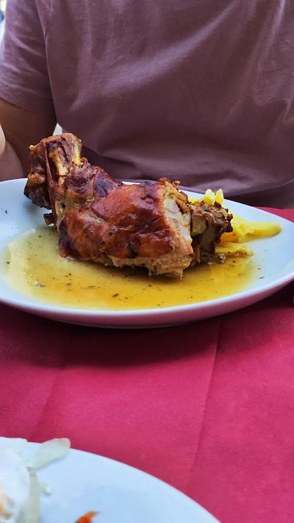 Is CEscudero_Mesón de San Martín_San Martín del Castañar_review