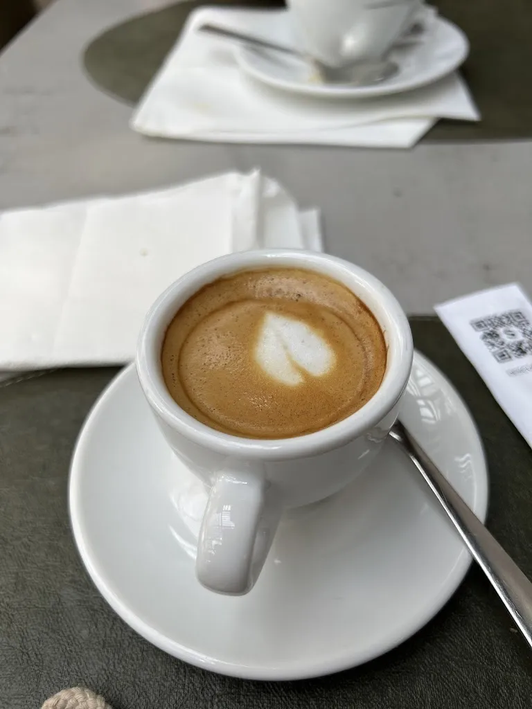 EEN_Mussu_San Muñoz_review