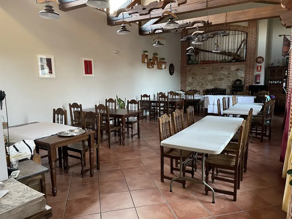 Restaurante VII Carreras restaurant in San Pedro de Rozados