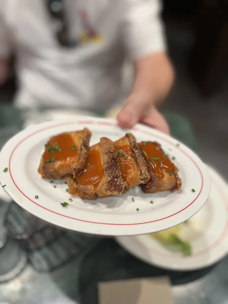 Kerry Crossland_Madre Taberna Moderna | Sagrada Família_Sagrada La_review