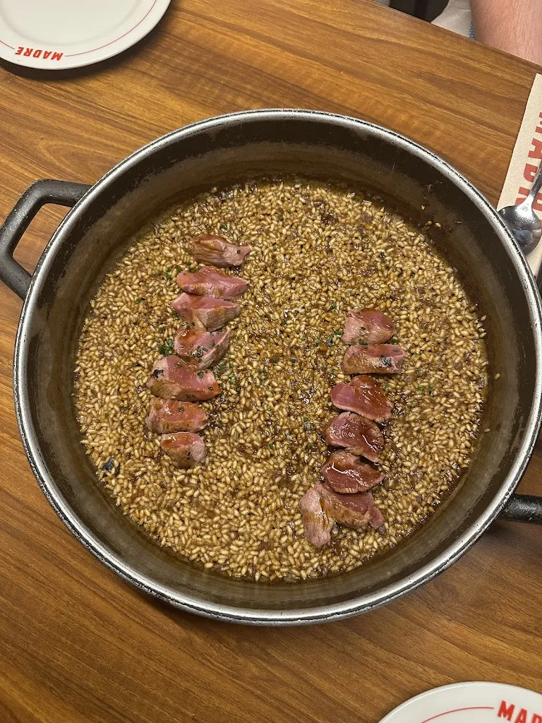 Jon Toy_Madre Taberna Moderna | Sagrada Família_Sagrada La_review