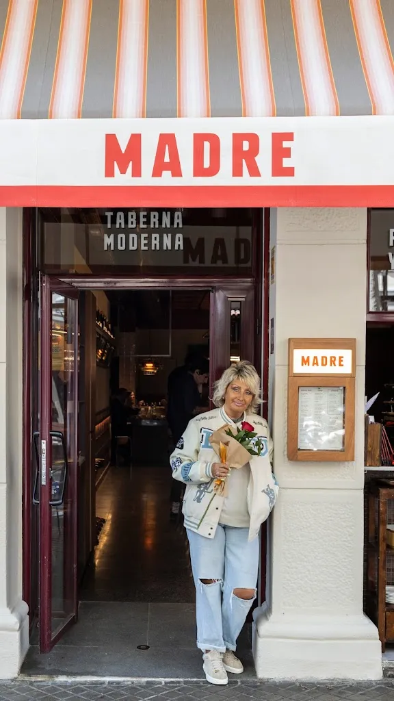 Madre Taberna Moderna | Sagrada Família restaurant in Sagrada La