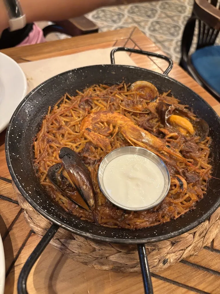 sara adel_Sagradas Tapas_Sagrada La_review