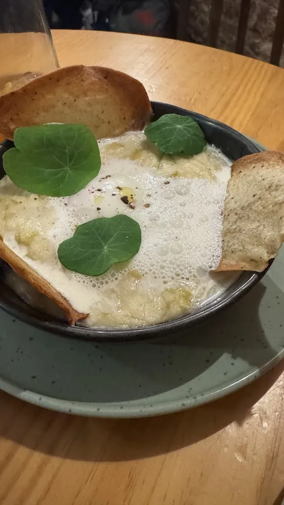 Don Moss_Zed_Sagrada La_review