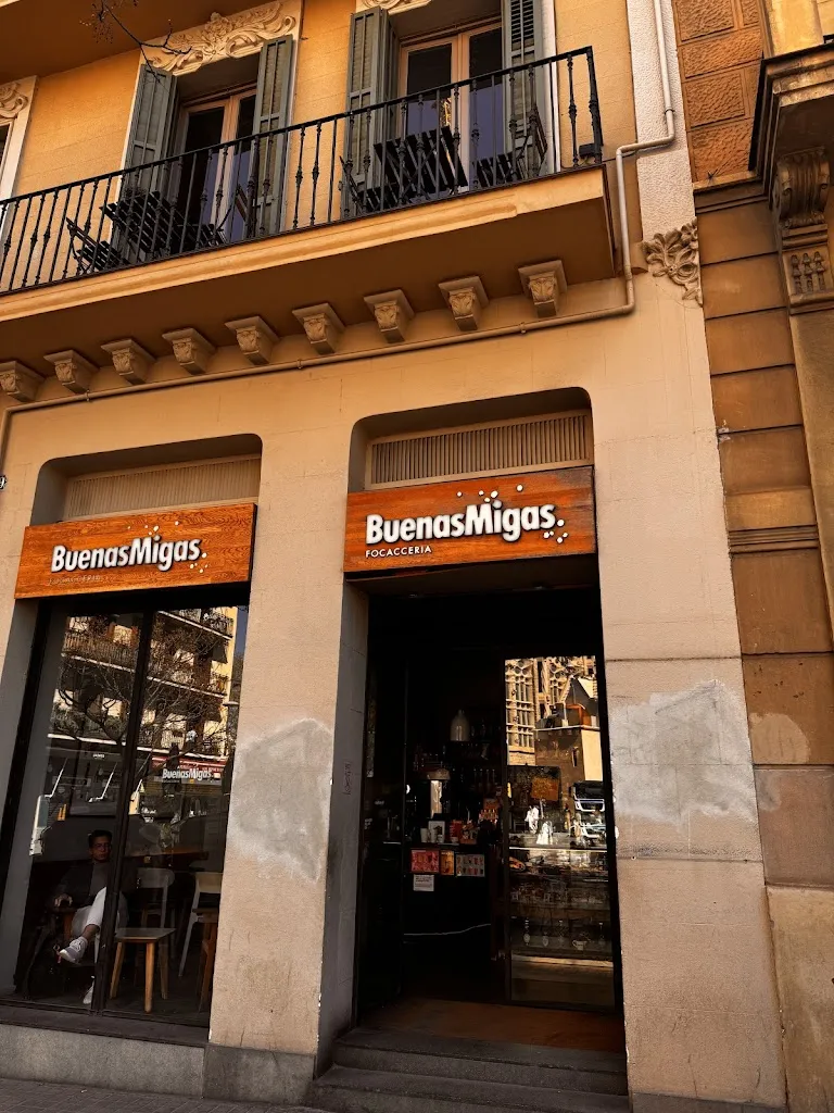 R.D_Buenas Migas_Sagrada La_review