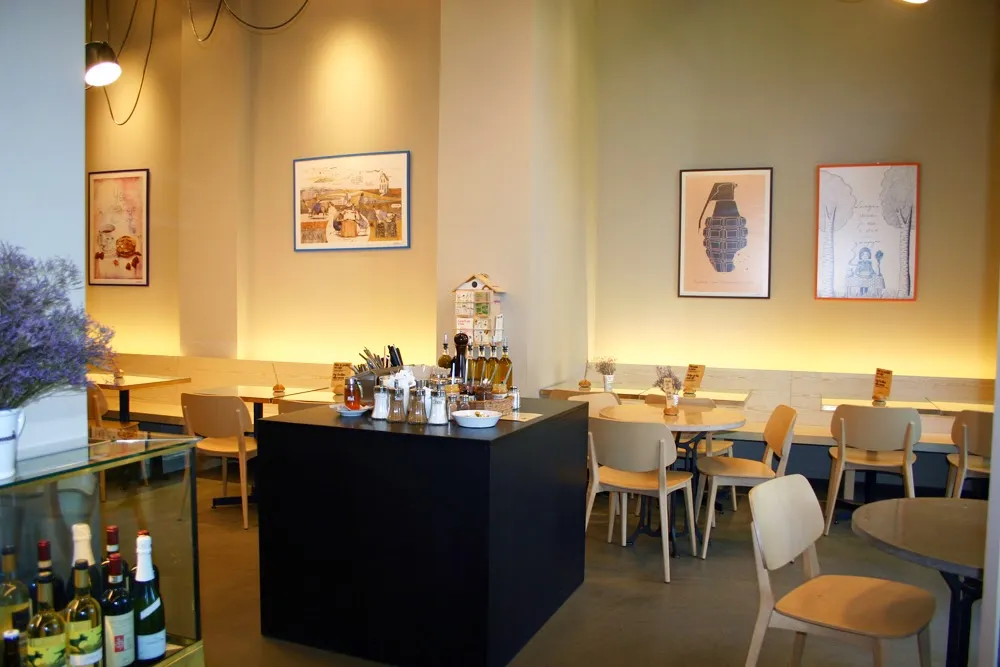 Buenas Migas restaurant in Sagrada La