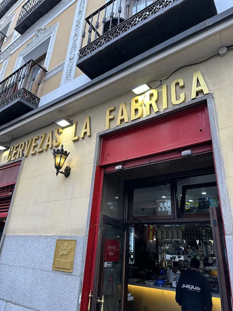 Cervezas La Fábrica_Sagrada La_slider_image_3