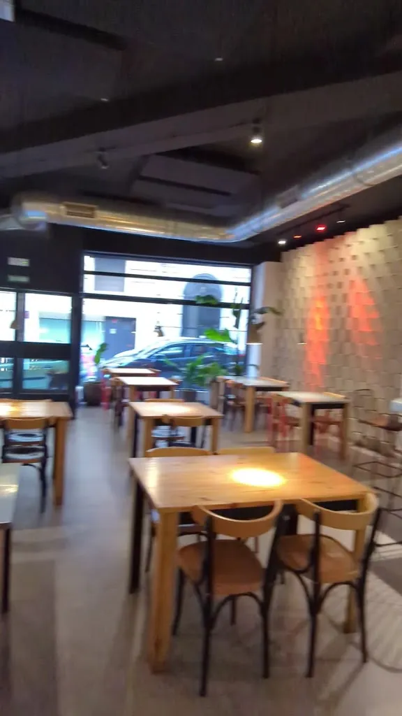 Evan Kuo _Brutalista_Sagrada La_review