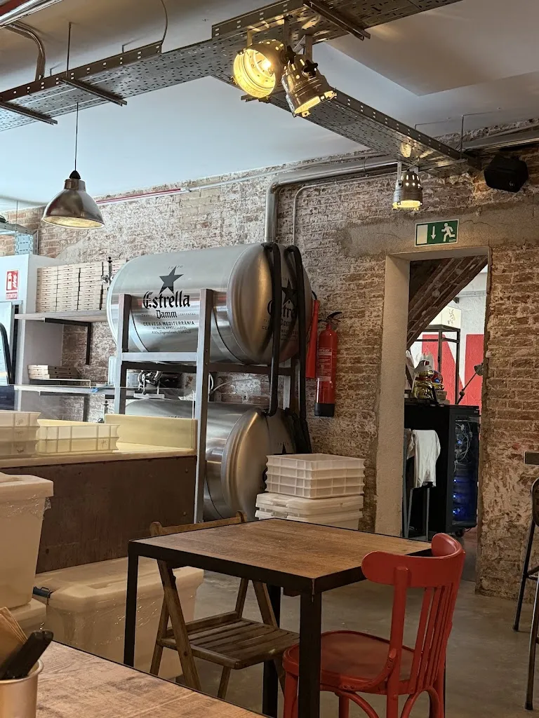 Can Pizza Sagrada Família_Sagrada La_slider_image_3