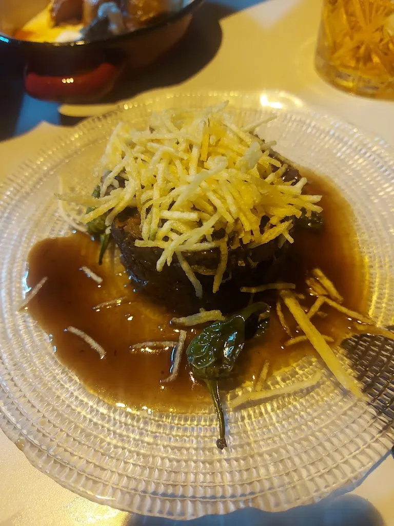 Nikola Dimic_Nonna Delia_Sagrada La_review