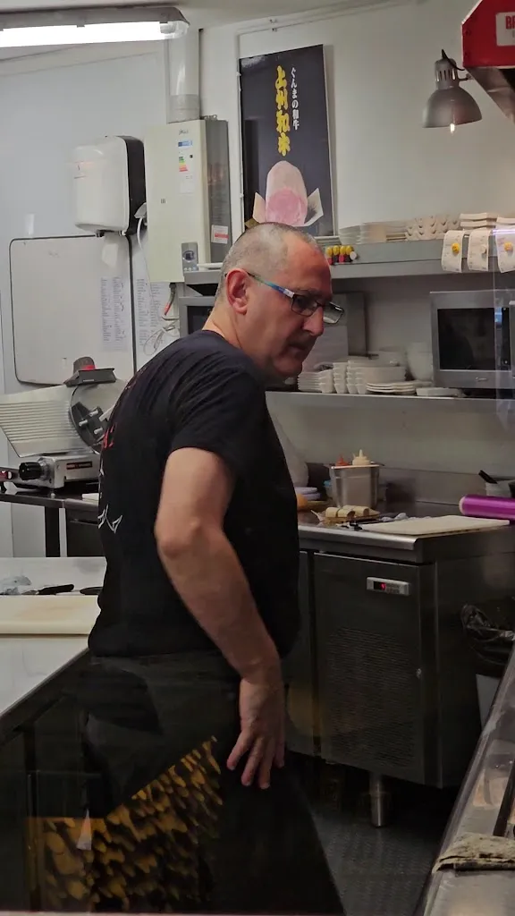 Alex Serebrov_Bardeni el meatbar - Caldeni_Sagrada La_review