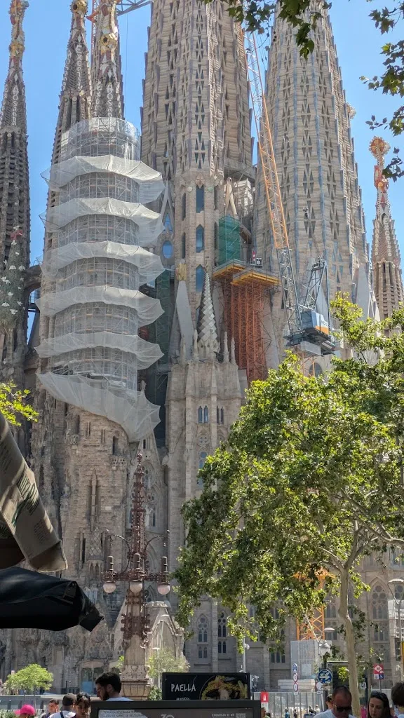 James Mildren_Ardèvol_Sagrada La_review