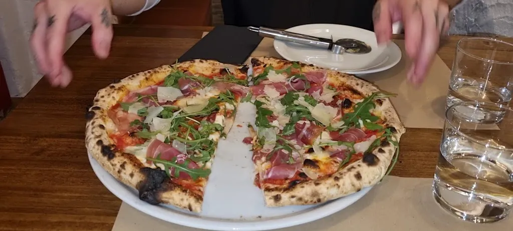 Pizzeria Bar Ottantotto_Sagrada La_slider_image_2