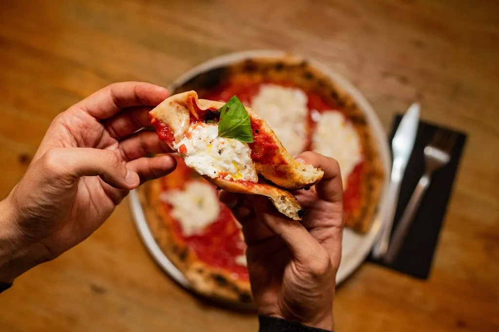 Pizzeria Bar Ottantotto_Sagrada La_slider_image_3