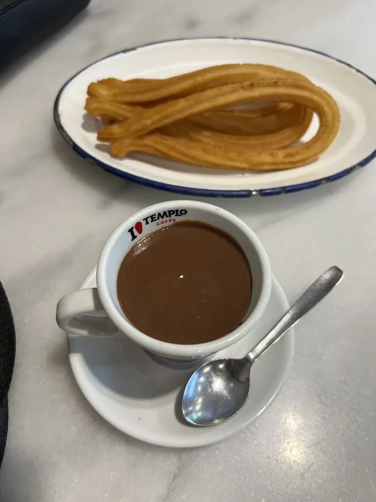 Sophie R_Cafetería Esparteros_Sagrada La_recensione