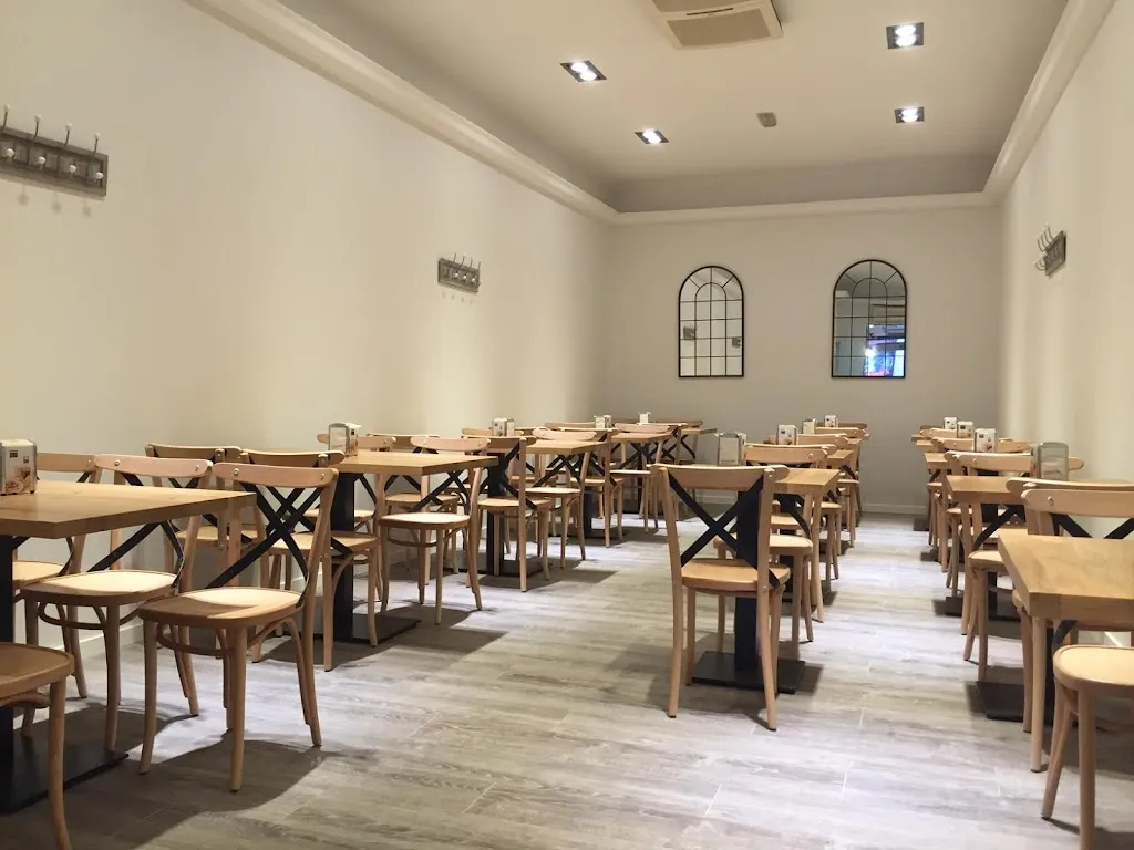 Cafetería Esparteros restaurant in Sagrada La