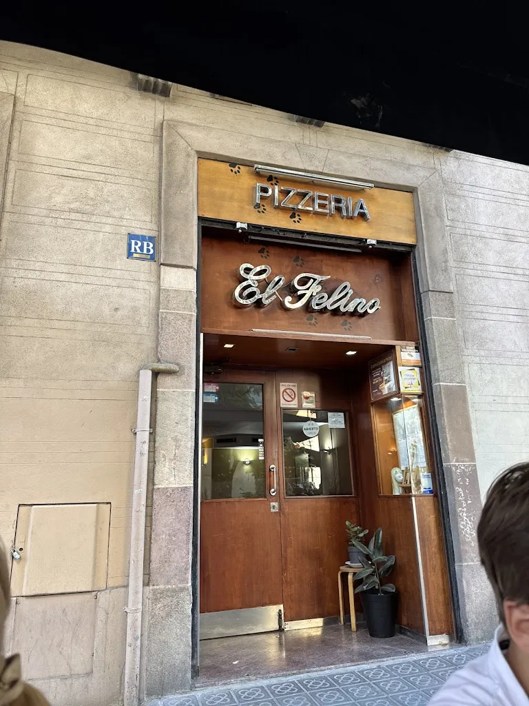 Vika Gav_El Felino - Restaurante Pizzería en Barcelona_Sagrada La_review