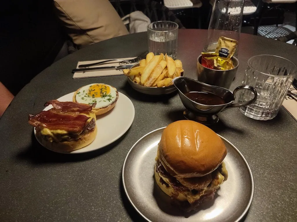 Coco B._Devoto Burger - Madrid_Sagrada La_recensione
