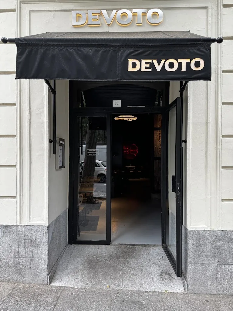 Devoto Burger - Madrid restaurant in Sagrada La