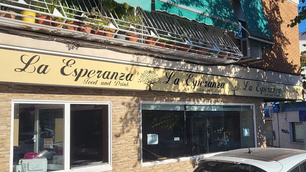 Bar restaurante La Esperanza restaurant in Sagrada La