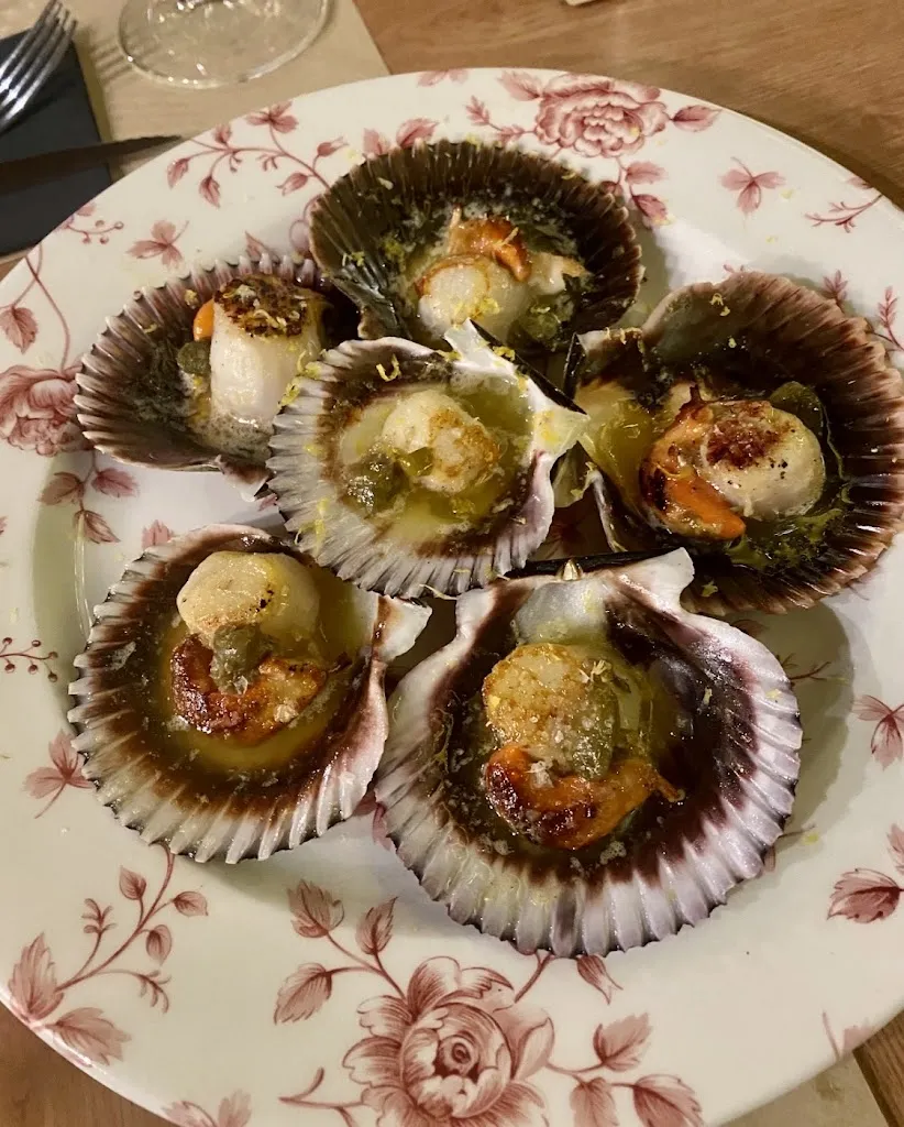 Menu_RENOI Tapes i Vins per posar-vos fins_Sagrada La_immagine_5