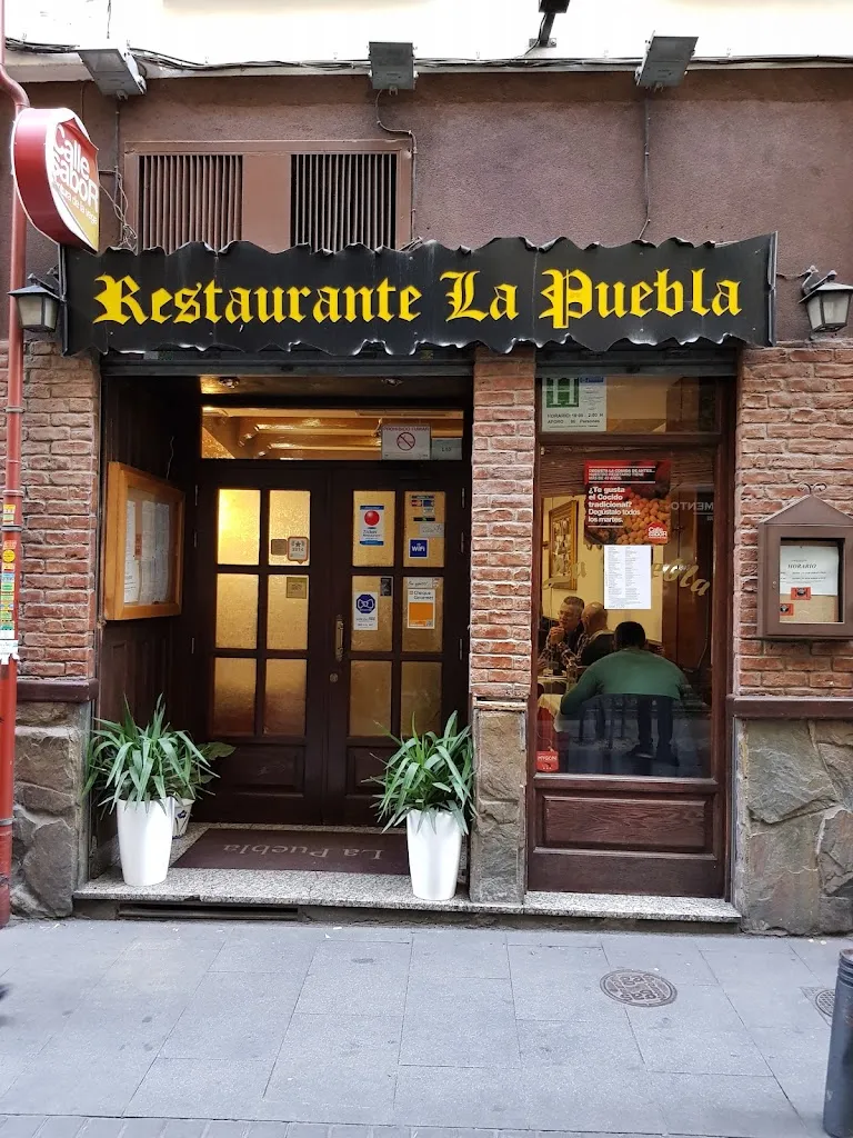 Restaurante La Puebla restaurant in Santiago de la Puebla