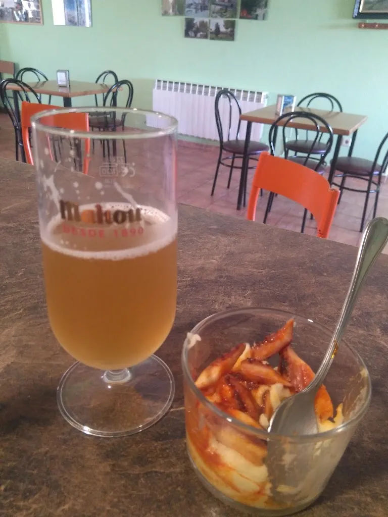 Mayte H S_Bar Jubilados_Santibáñez de Béjar_review