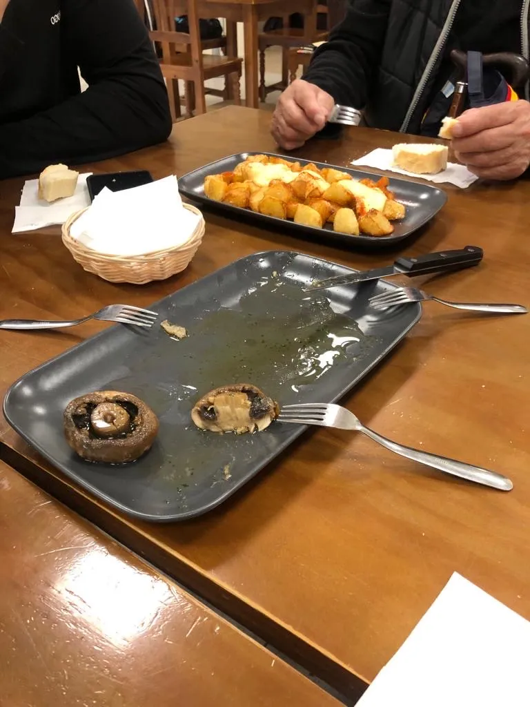 Menu_Cafeteria Bar Sepulcro Hilario_Sepulcro-Hilario_image_3