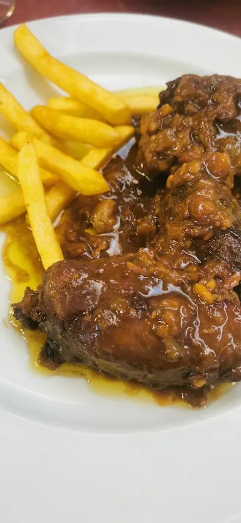 Menu_La Bombilla Restaurante_Sepulcro-Hilario_image_8