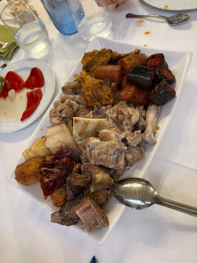 La Bombilla Restaurante_Sepulcro-Hilario_slider_image_2