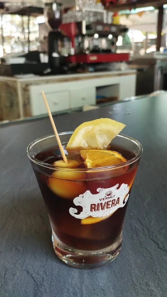 Chiringuito piscinas Serradilla del Arroyo restaurant in Serradilla del Arroyo