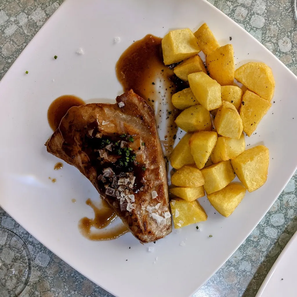 Artur Burtsev_Restaurante La Tinaja_Sobradillo_review