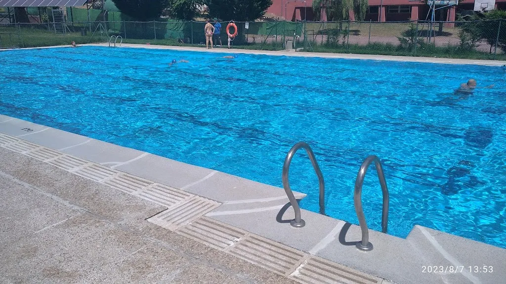 Bar Piscina Municipal Sorihuela restaurant in Sorihuela