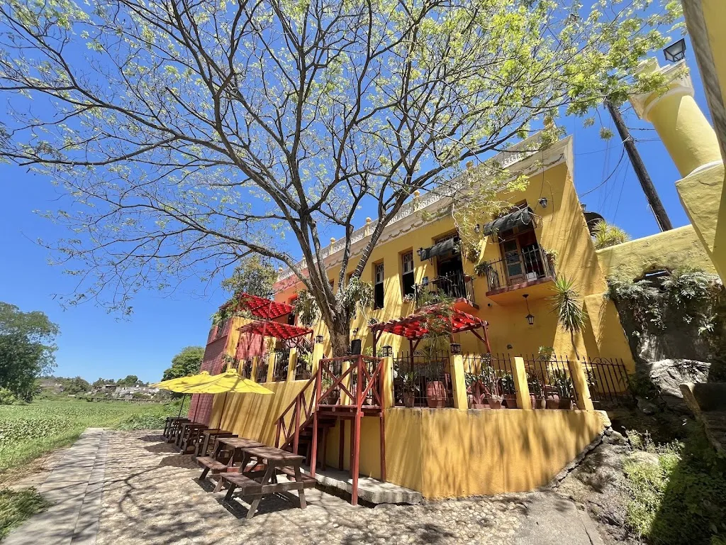 Stevie Johnson_La Taberna_Sancti-Spíritus_review