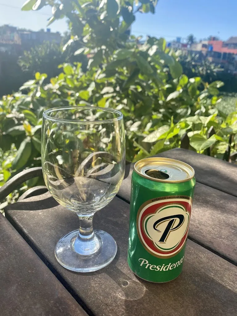 Chris Tina_La Taberna_Sancti-Spíritus_review