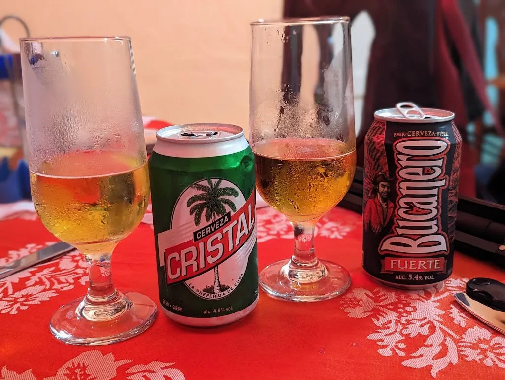 Yolanda Vence_Las Delicias del Paseo_Sancti-Spíritus_review