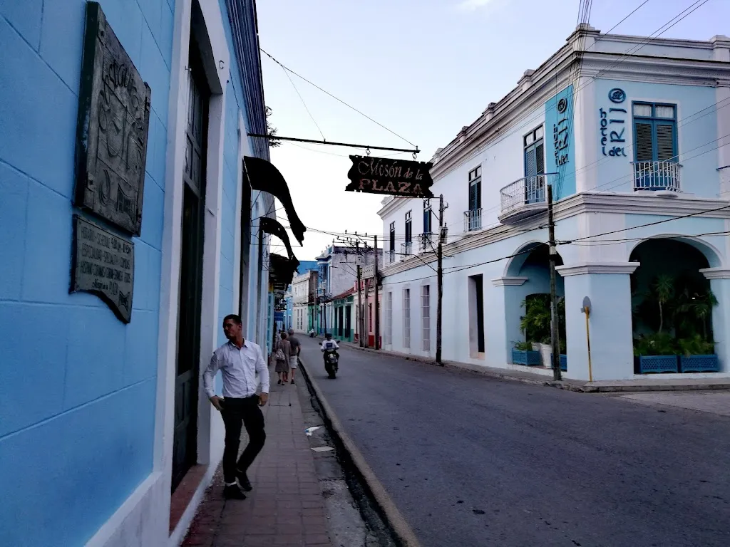 Arthur_Menson de La Plaza_Sancti-Spíritus_review