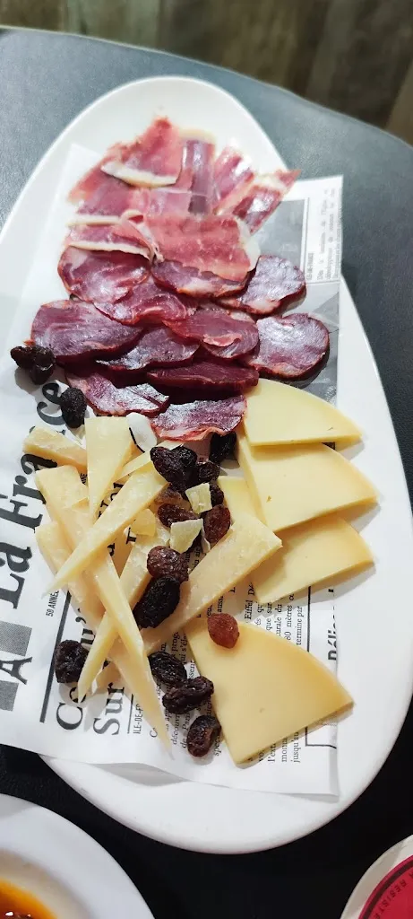 Marieta Café & Picoteo_Villena_slider_image_3