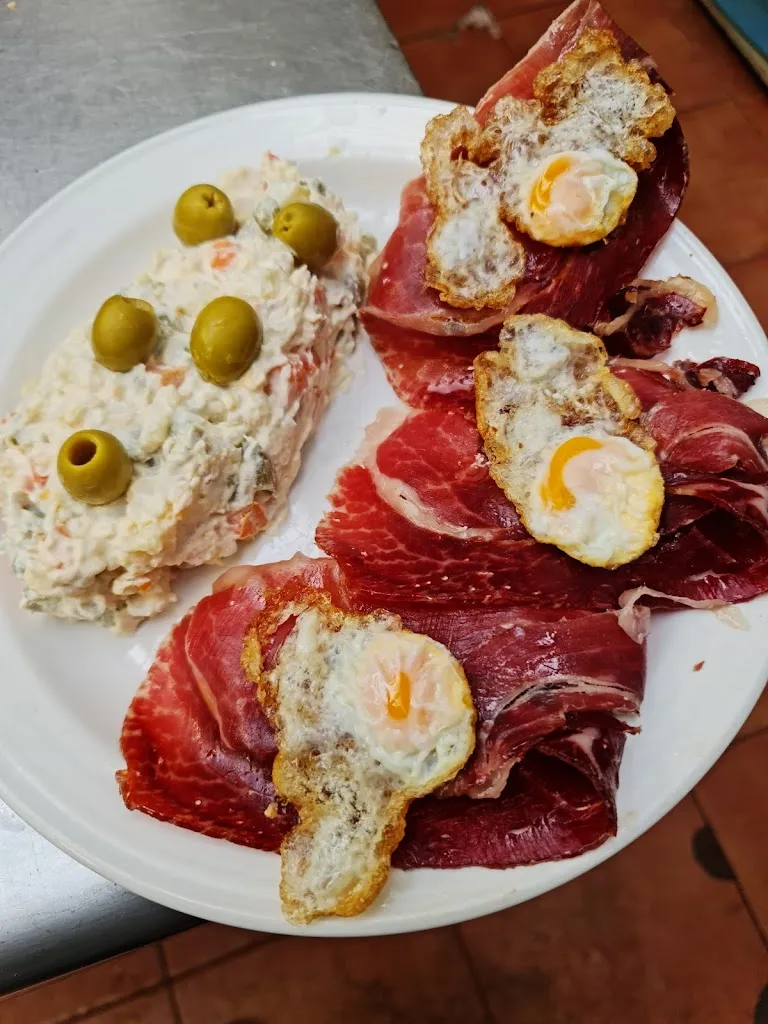 Menu_Bar restaurante asador El Bailarín_Sotoserrano_image_5