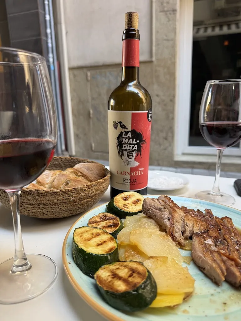 Margot Los_La Isla_Villena_review