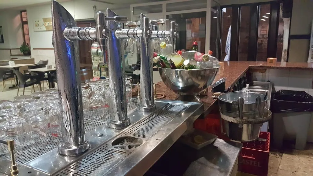 Cafetería Restaurante El Casino restaurant in Tamames