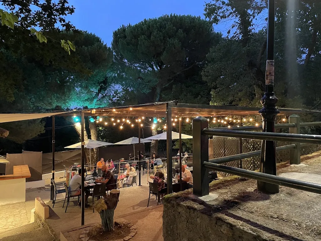 Quinto Pino_Valdehijaderos_slider_image_1