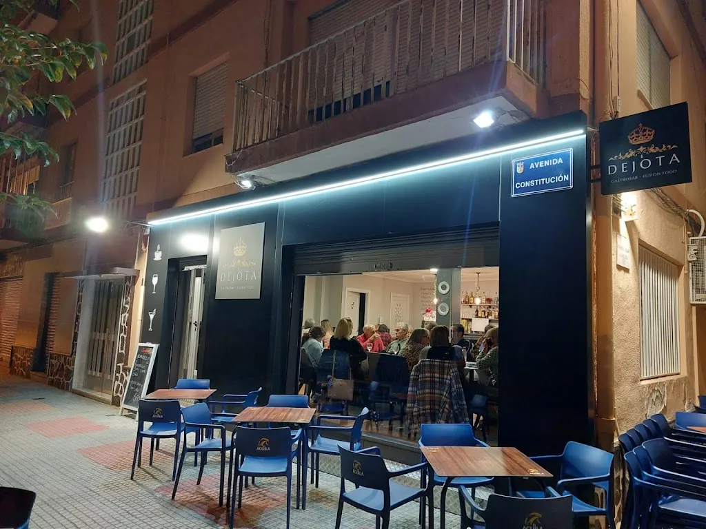 DeJota Gastro Bar Fusion Food_Villena_slider_image_1